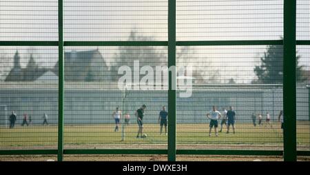 Les détenus de l'établissement correctionnel Landberg am Lech Landsberg, en Allemagne, le 14 mars 2014. La prison de Landsberg est l'une des deux installations possibles où Uli Hoeness pourrait effectuer sa peine. L'autre est Bernau am Chiemsee. Photo : SVEN HOPPE Banque D'Images