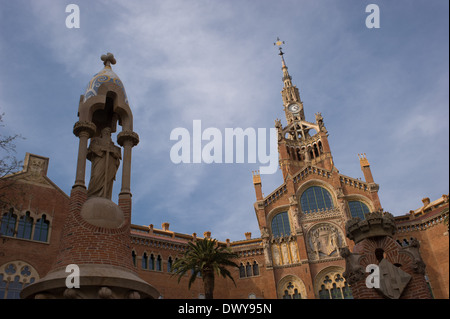 Hôpital de la Santa Creu i Sant Pau, immeuble moderniste de Barcelone, Espagne. Banque D'Images