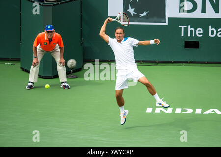 Indian Wells, en Californie, USA. 13Th Mar, 2014. Action de quart de finale entre Alexandr Dolgopolov [28] (UKR) jouer contre Milos Raonic [20] (CAN) au cours de la BNP Paribas Open, à l'Indian Wells Tennis Garden à Indian Wells, CA. Credit : Action Plus Sport/Alamy Live News Banque D'Images