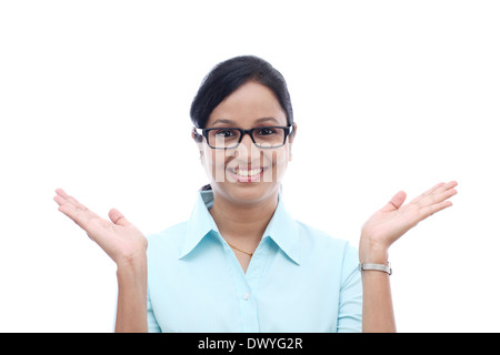 Les jeunes excités business woman against white background Banque D'Images