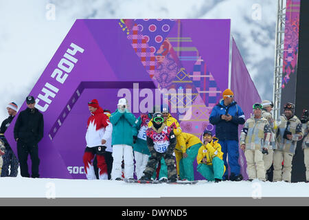 Sochi, Russie. Feb 11, 2014. Taku Hiraoka (JPN) snowboard : Men's Halfpipe Qualification au 'Rosa Khutor' Extreme Park pendant la SOTCHI Jeux Olympiques d'hiver de 2014 à Sotchi, Russie . © YUTAKA/AFLO SPORT/Alamy Live News Banque D'Images