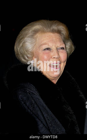 La Haye, aux Pays-Bas. 14Th Mar, 2014. La princesse Beatrix des Pays-Bas assiste à la performance 'Royal Talent pour la Princesse Beatrix' offert par le Conservatoire Royal de La Haye, Pays-Bas, 14 mars 2014. Photo : Albert Nieboer//dpa/Alamy Live News Banque D'Images