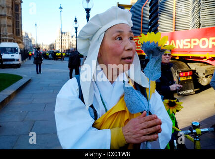 Londres, Royaume-Uni. Mar 15, 2014. Les manifestants se sont réunis à l'anti-nucléaire de Fukushima n'oubliez pas Megawhat Crédit : Rachel/Alamy Live News Banque D'Images