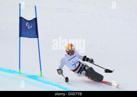 Sochi, Russie. Mar 15, 2014. Takeshi Suzuki (JPN), le 15 mars 2014 -Ski Alpin : Slalom géant hommes assis à 'Rosa Khutor Alpine' Centre pendant la Sotchi 2014 Jeux paralympiques d'hiver de 2010 à Sotchi, Russie. © Yohei Osada/AFLO SPORT/Alamy Live News Banque D'Images