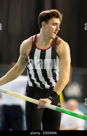 Gregor Maclean à la Perche hommes la finale en salle d'athlétisme, l'English Institute of Sport Sheffield, Royaume-Uni. Banque D'Images