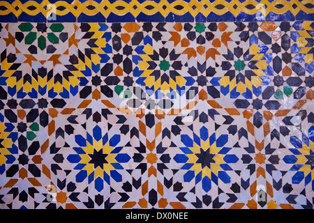 Zellige berbère tuiles décoratives à l'intérieur du Riad de la Kasbah TELOUET, Atlas, Maroc. Banque D'Images