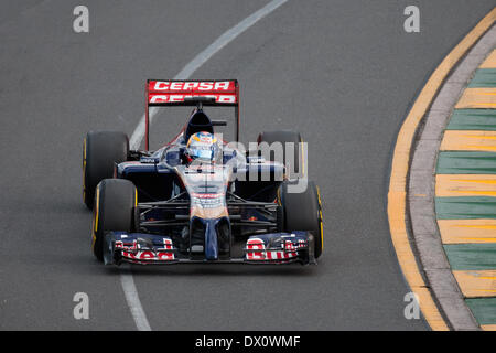 Melbourne, Victoria, Australie. Mar 16, 2014. Jean-Eric Vergne (FRA) de l'équipe Scuderia Toro Rosso tours tour deux au 2014 Australian Grand Prix de Formule 1 à l'Albert Park, Melbourne, Australie. Bas Sydney/Cal Sport Media/Alamy Live News/Alamy Live News Banque D'Images