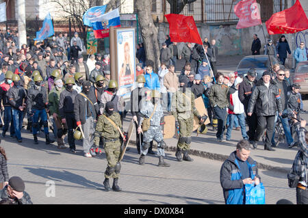 Odessa, Ukraine. 16 mars, 2014. Assemblée du peuple Antimaidan -'Champ Koulikovo'. Cette démonstration en champ Koulikovo, Odessa, Ukraine (Ukraine du Sud), contre le nouveau gouvernement de Kiev, contre le national-fascisme, à un référendum, et à l'appui de la Crimée et des peuples de Crimée, Crédit : KEN VOSAR//Alamy Live News Banque D'Images