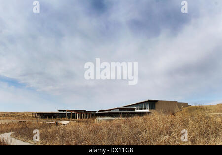 Prairie City, Iowa, États-Unis. Mar 15, 2014. Le Centre d'apprentissage des Prairies à l'Neal Smith National Wildlife Refuge situé juste au sud de Prairie City, Iowa. Les 11 200 hectares de prairie abrite un troupeau de bisons, élans et plusieurs kilomètres de sentiers qui serpentent à travers une variété d'écosystèmes. Plus d'informations sur le refuge peut être obtenu à l'www.fws.gov/refuge/Neal Smith. © Kevin E. Schmidt/ZUMAPRESS.com/Alamy Live News Banque D'Images