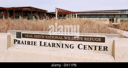 Prairie City, Iowa, États-Unis. Mar 15, 2014. Le Centre d'apprentissage des Prairies à l'Neal Smith National Wildlife Refuge situé juste au sud de Prairie City, Iowa. Les 11 200 hectares de prairie abrite un troupeau de bisons, élans et plusieurs kilomètres de sentiers qui serpentent à travers une variété d'écosystèmes. Plus d'informations sur le refuge peut être obtenu à l'www.fws.gov/refuge/Neal Smith. © Kevin E. Schmidt/ZUMAPRESS.com/Alamy Live News Banque D'Images