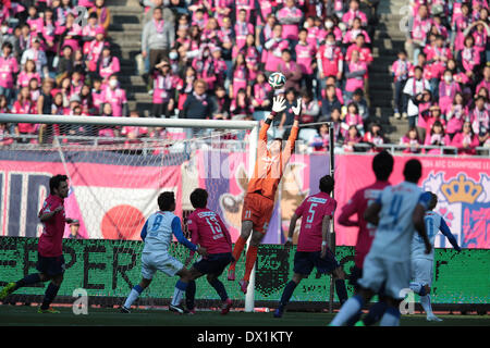 Osaka, Japon. Mar 15, 2014. (Cerezo Jin-Hyeon Kim) Football/soccer : 2014 J.Division de Ligue 1 match entre Cerezo Osaka 4-1 Shimizu s-Pulse au stade Nagai Yanmar à Osaka, Japon . Credit : AFLO SPORT/Alamy Live News Banque D'Images