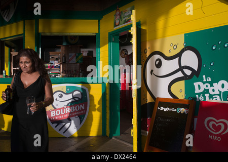 Des bars de plage à Saint Leu. La réunion prend en charge tous les sujets, toutes ces définitions sont utilisés trop souvent pour décrire un exotique Banque D'Images