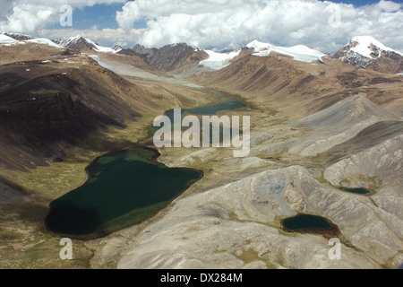 Les lacs glaciaires à Barskaun Barskoon (col), Terskey Ridge, Kirghizistan, Tian-shan Occidental Banque D'Images