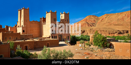 La Kasbah de Glaoui du Tamedaght dans la vallée de l'Ounilla, Maroc Banque D'Images