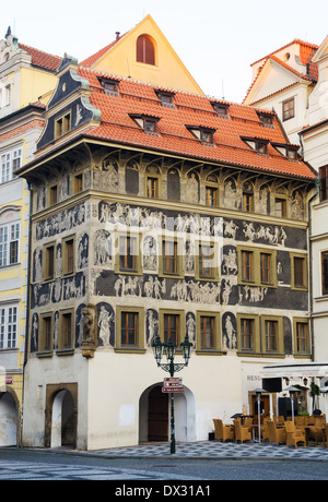 PRAGUE, RÉPUBLIQUE TCHÈQUE - SEP 07 : Les façades de maisons de la vieille ville le Sep 07, 2013 . Prague, République Tchèque Banque D'Images