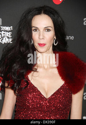 PIX FICHIER : Fashion designer L'Wren Scott, partenaire de Mick Jagger, a été trouvé mort à son domicile de New York à un suicide apparent. PHOTO : April 13, 2012 - New York, New York, États-Unis - Créateur L'WREN SCOTT assiste à la première de New York les Rolling Stones "Crossfire Hurricane" tenue au Ziegfeld Theatre. Credit : Nancy Kaszerman ZUMAPRESS.com/Alamy/Live News Banque D'Images