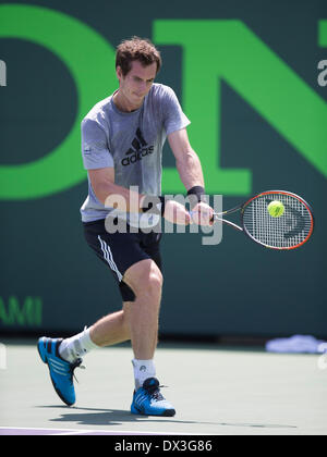 Key Biscayne, Floride, USA. 17 mars, 2014. ANDY MURRAY de Grande-bretagne pratiques au centre de tennis de Crandon Park, Key Biscayne, Miami, Floride, au Sony Open de Tennis. Lundi 17 mars 2014. Tennis - ATP - Open Sony-WTA - Miami - 2014 - USA - 17 mars 2014. Crédit : Mike Frey/Alamy Live News Banque D'Images