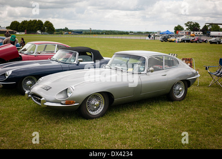 Jaguar Classic 'E' type berline sport au Royaume-Uni Banque D'Images