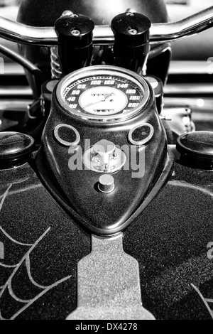 La planche de bord et du réservoir de carburant Harley Davidson moto Custom Chopper, noir et blanc Banque D'Images