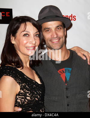 Johnathon Schaech Ileana Douglas, 'facile à assembler' Saison 4 première projection a tenu à Sundance Theatre West Hollywood, Californie - 15.10.12 comprend : Ileana Douglas, Johnathon Schaech Où : West Hollywood, California, United States Quand : 15 Oct 2012 Banque D'Images