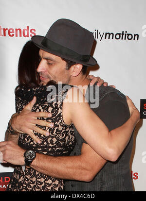 Johnathon Schaech Ileana Douglas, 'facile à assembler' Saison 4 première projection a tenu à Sundance Theatre West Hollywood, Californie - 15.10.12 comprend : Ileana Douglas, Johnathon Schaech Où : West Hollywood, California, United States Quand : 15 Oct 2012 Banque D'Images