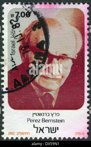 Israël - VERS 1982 : timbre-poste imprimé en Israël présente, l'homme d'Peretz Bernstein, vers 1982 Banque D'Images