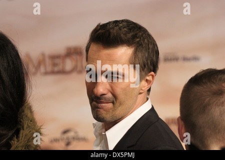 Olivier Martinez - premiere de 'Le Médecin' au Zoo Palast, Berlin - 16 Décembre 2013 Banque D'Images