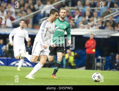 Madrid, Espagne. 18 Mar, 2014. Cristiano Ronaldo lors de la Ligue des Champions, série de 8 match entre le Real Madrid et Shalke 04 au Stade Santiago Bernabeu le 18 mars 2014 à Madrid, Espagne. Crédit : Jack Abuin/ZUMAPRESS.com/Alamy Live News Banque D'Images