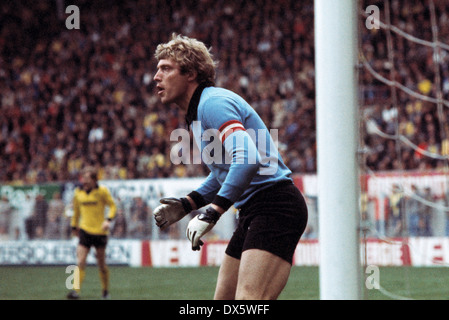 Football, Bundesliga, 1977/1978, Westfalen Stadium, le Borussia Dortmund contre Fortuna Düsseldorf en 1:2, scène du match, keeper Horst Bertram (BVB) Banque D'Images