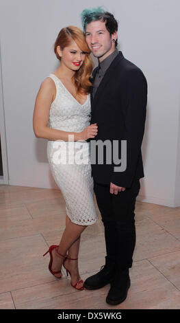 Los Angeles, Californie, USA. 18 Mar, 2014. Debby Ryan, Josh Dun assister à 2e gala à la Norma Jean Paley Center for Media, le 18 mars 2014 Los Angeles, Californie, USA. Credit : TLeopold ZUMAPRESS.com/Alamy/Photos/Globe Live News Banque D'Images