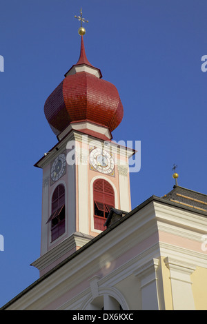 L'Europe, Italie, Dolomites italiennes, la Province de Bolzano, vallée de Gardena, Ortisei, 'big' Church Banque D'Images