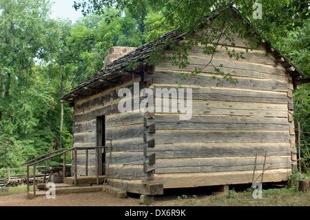 La famille Lincoln log cabin (réplique), Lincoln Boyhood National Memorial, dans l'Indiana. Photographie numérique Banque D'Images