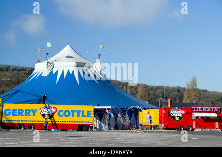 Gerry Cottles Circus Big Top, Cardiff City Stadium, le Pays de Galles. Banque D'Images