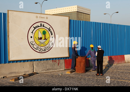 Les travailleurs de la construction à Doha, Qatar. Banque D'Images