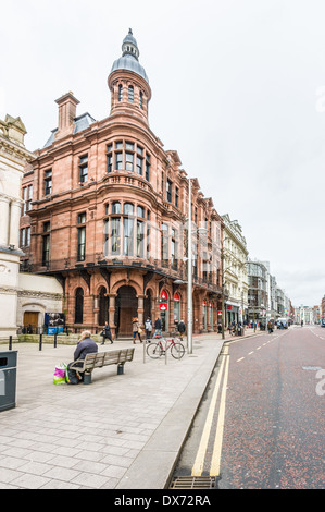 Le grès rouge de l'Ulster Reform Club bâtiment inauguré en 1885 dans le centre de Belfast. Banque D'Images