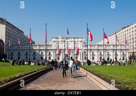 Changement de la garde au Palais de la Moneda, Santiago, Chili. Banque D'Images