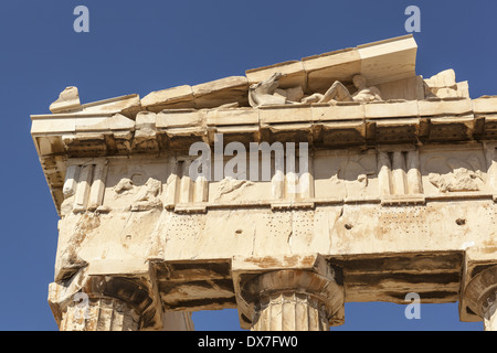 Close up of carved stone fronton du Parthénon à l'Acropole, Athènes, Grèce Banque D'Images