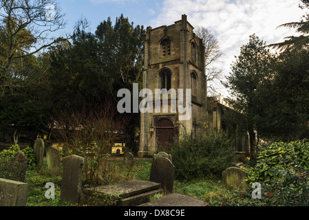 St Mary's Churchyard, Bathwick, Bath est une chapelle funéraire conçu par Thomas pincée en 1808 pour permettre à des funérailles d'avoir lieu Banque D'Images