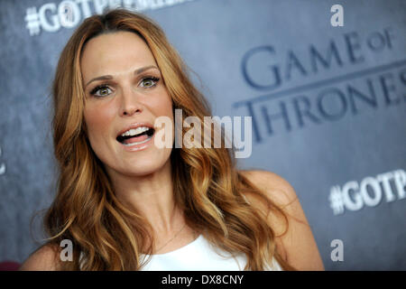 Molly Sims participant à la "Game of Thrones" Saison 4 première mondiale au Avery Fisher Hall, Lincoln Center le 18 mars 2014 à New York City Banque D'Images