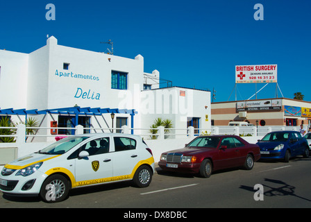 Maison de vacances appartements et medical center, Avenida del Castillo street, Caleta de Fuste, Fuerteventura, Îles Canaries, Espagne Banque D'Images