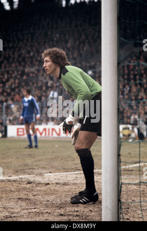 Football, Bundesliga, 1978-1979, stade an der Castroper Strasse, VfL Bochum contre Hambourg SV 2:1, scène du match, keeper Rudolf Kargus (VHS) Banque D'Images