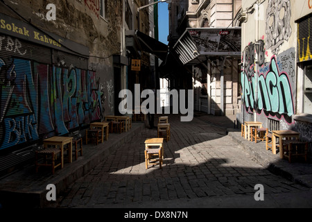 Café shop dans quartier de Galata à Istanbul, Turquie sur Mars 2014. Banque D'Images