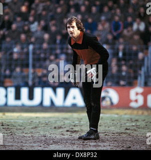 Football, Bundesliga, 1978-1979, stade an der Castroper Strasse, VfL Bochum contre MSV Duisburg 0:0, scène du match, keeper Gerhard Heinze (MSV) Banque D'Images