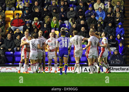 Warrington, Royaume-Uni. Mar 20, 2014. Liam Farrell de Wigan Warriors célèbre sa essayer lors de la Super League match entre Warrington Wolves v Wigan Warriors au stade Halliwell Jones. Credit : Action Plus Sport/Alamy Live News Banque D'Images