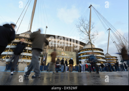 Une vue externe de l'Etihad Stadium, domicile du Manchester City Football Club (usage éditorial uniquement). Banque D'Images