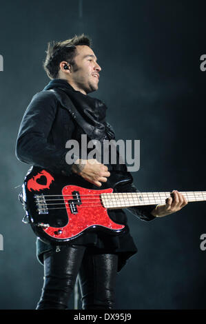 London, UK . Mar 20, 2014. Fall Out Boy joue Wembley Arena le 20/03/2014 à Wembley Arena, Londres. Les personnes sur la photo : Pete Wentz. Credit : Julie Edwards/Alamy Live News Banque D'Images