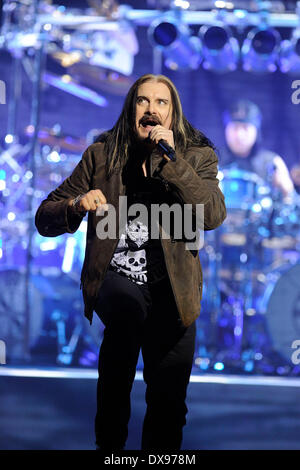 Toronto, Canada. Le 20 mars 2014. American rock metal progressif Dream Theater exécute au Massey Hall de Toronto. En photo, le chanteur James LaBrie. Credit : EXImages/Alamy Live News Banque D'Images