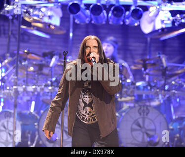 Toronto, Canada. Le 20 mars 2014. American rock metal progressif Dream Theater exécute au Massey Hall de Toronto. En photo, le chanteur James LaBrie. Credit : EXImages/Alamy Live News Banque D'Images