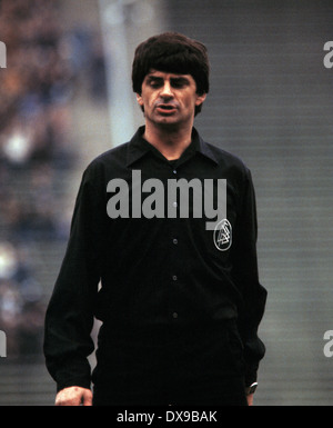 Football, Bundesliga, 1979-1980, l'Parkstadion, FC Schalke 04 contre 1. FC Kaiserslautern 2:1, arbitre Dieter Michel Banque D'Images