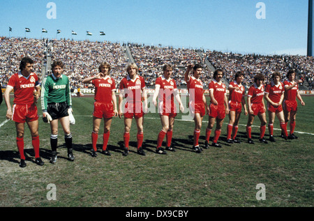 Football, DFB, 1979-1980, demi-finale, Parkstadion, FC Schalke 04 contre 1. FC Cologne 0:2, de l'équipe de Cologne, f.l.t.r. shot Bernhard Cullmann, keeper Harald Schumacher, Herbert Neumann, Bernd Schuster, Holger Willmer, Herbert Zimmermann, Harald Konopka, Die Banque D'Images